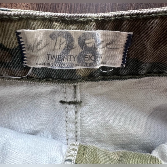 We The Free People Remy Camo Cropped Pants Women 28 Multi Straight Leg - Picture 11 of 14